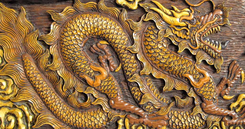 Chinese wooden dragon carving - Tales by Trees